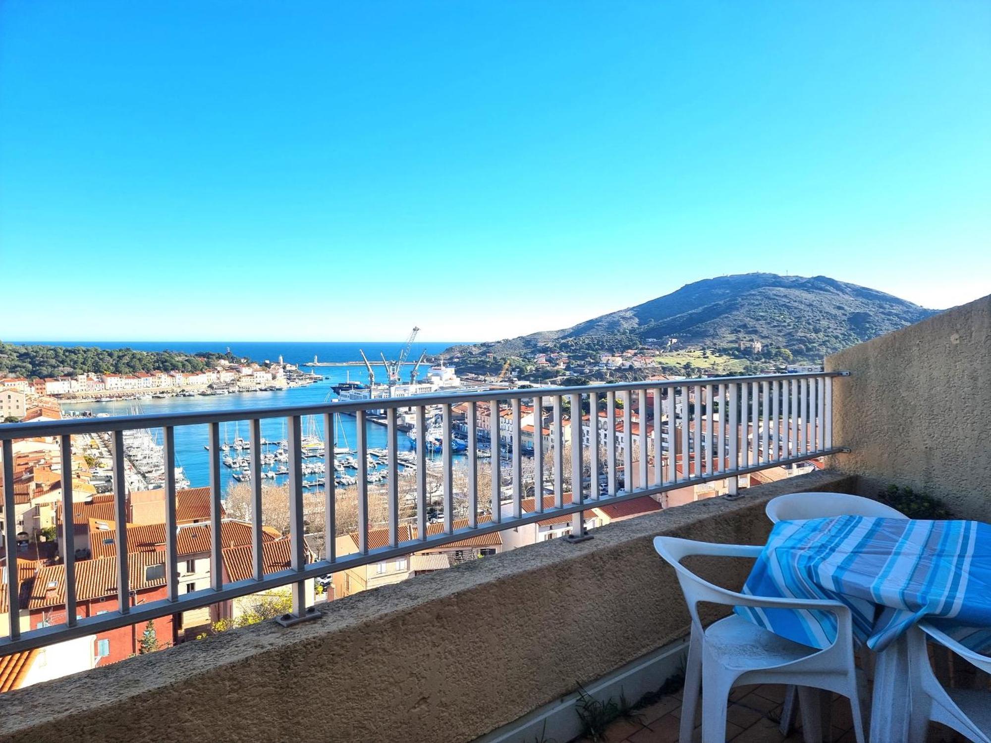 Port-Vendres: Studio Cabine Avec Terrasse, A 2 Pas Du Port - Fr-1-309-256 Port Vendres Exterior photo